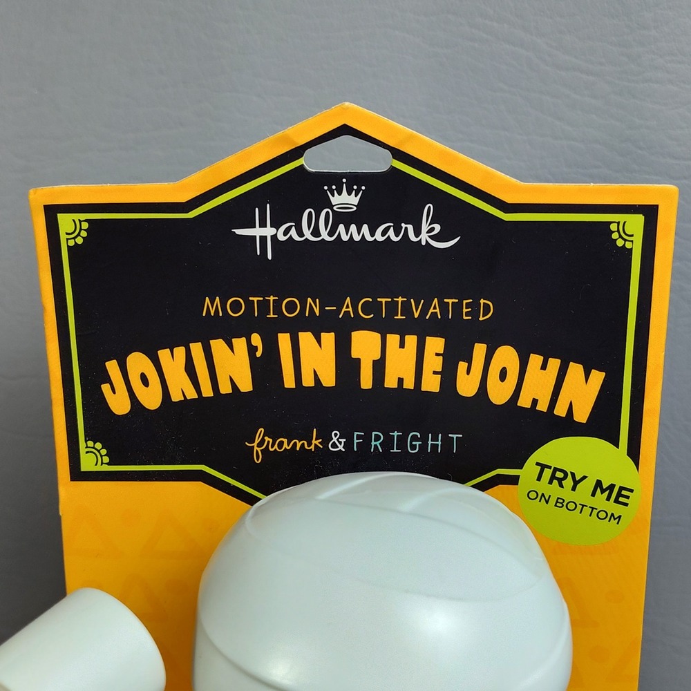 Hallmark Jokin In The John Motion Activated Talking Toilet Paper Mummy Halloween - Picture 4 of 11